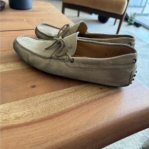 Tod’s Gomino Loafers size 8 color beige/tan